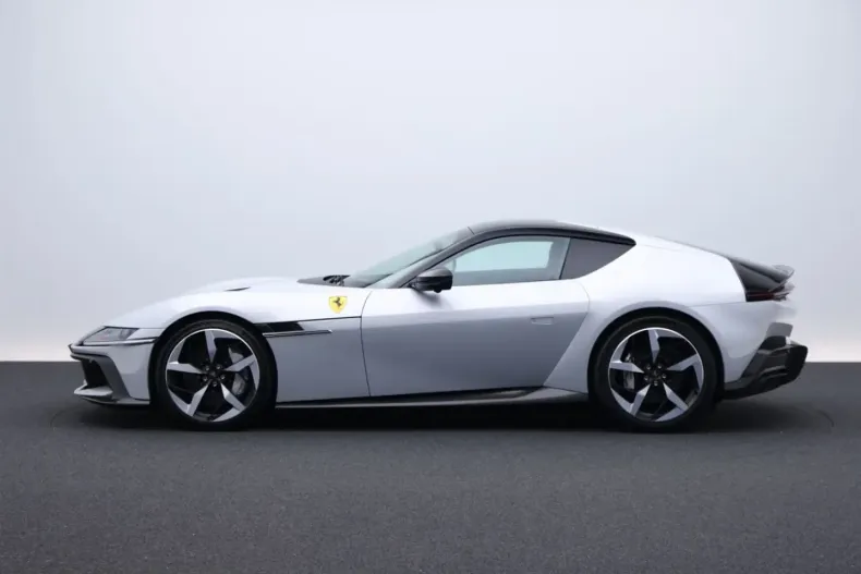 Ferrari 12Cilindri din 2025 cu 5.300 km - oferta FER220876 - foto 9