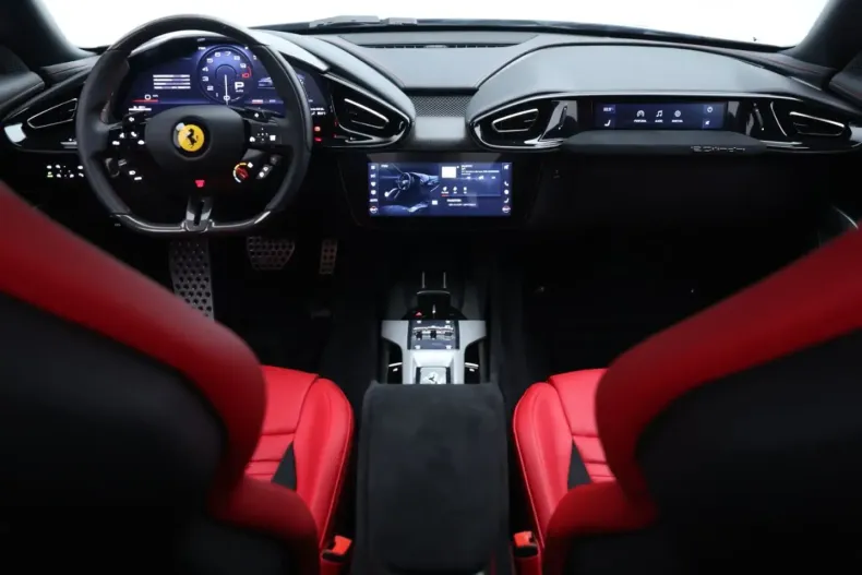 Ferrari 12Cilindri din 2025 cu 5.300 km - oferta FER220876 - foto 11