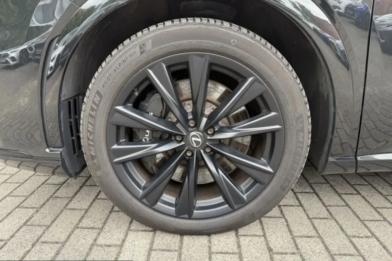 Lexus RX 500 din 2023 cu 53.700 km - oferta LEX220885 - foto 4