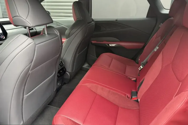 Lexus RX 500 din 2023 cu 53.700 km - oferta LEX220885 - foto 6