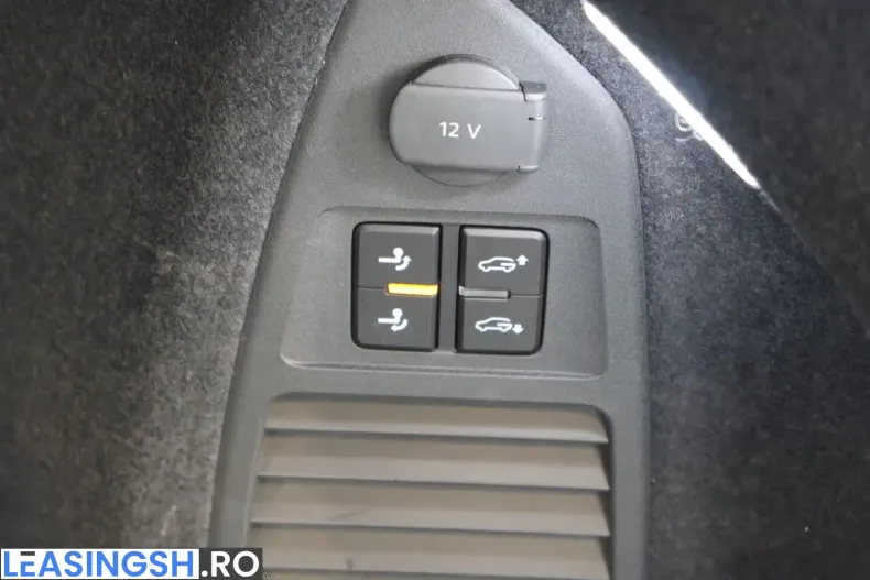 Volkswagen Touareg din 2025 cu 41.800 km - oferta VOL220896 - foto 22