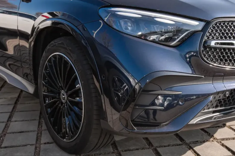 Mercedes-Benz GLC 300 (Clasa GLC) din 2024 cu 56.760 km - oferta MER220897 - foto 2