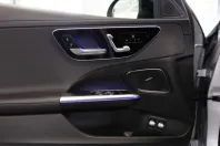 Mercedes-Benz C 400 (Clasa C) din 2022 cu 51.001 km - oferta MER220905 - foto 16