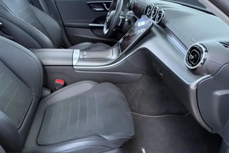 Mercedes-Benz C 300 (Clasa C) din 2023 cu 34.590 km - oferta MER220907 - foto 6