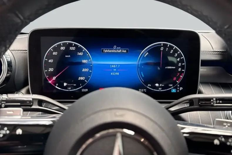 Mercedes-Benz C 300 (Clasa C) din 2023 cu 45.304 km - oferta MER220913 - foto 18