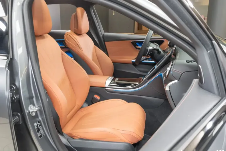 Mercedes-Benz C 300 (Clasa C) din 2023 cu 59.627 km - oferta MER220918 - foto 6