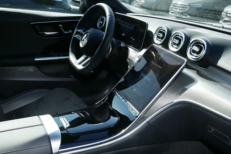 Mercedes-Benz C 300 (Clasa C) din 2025 cu 22.805 km - oferta MER220919 - foto 5