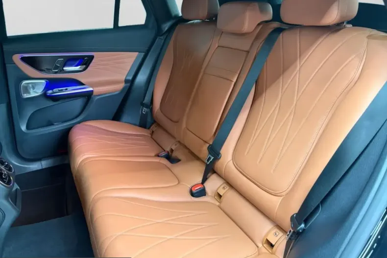 Mercedes-Benz GLC 300 (Clasa GLC) din 2023 cu 34.120 km - oferta MER220927 - foto 14