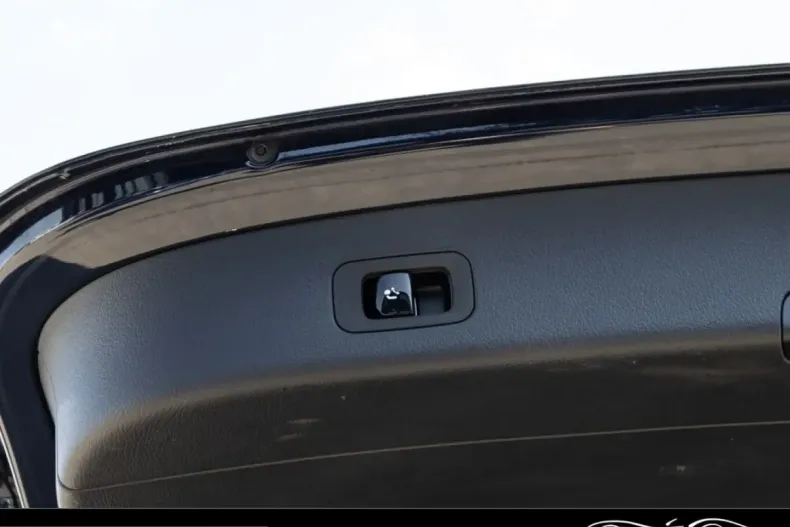 Mercedes-Benz GLC 300 (Clasa GLC) din 2024 cu 64.600 km - oferta MER220928 - foto 10