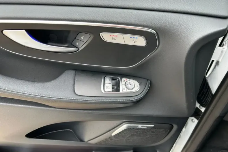 Mercedes-Benz V 300 (Clasa V) din 2025 cu 15.800 km - oferta MER220947 - foto 11