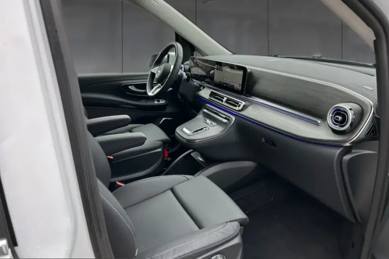 Mercedes-Benz V 300 (Clasa V) din 2025 cu 15.800 km - oferta MER220947 - foto 12