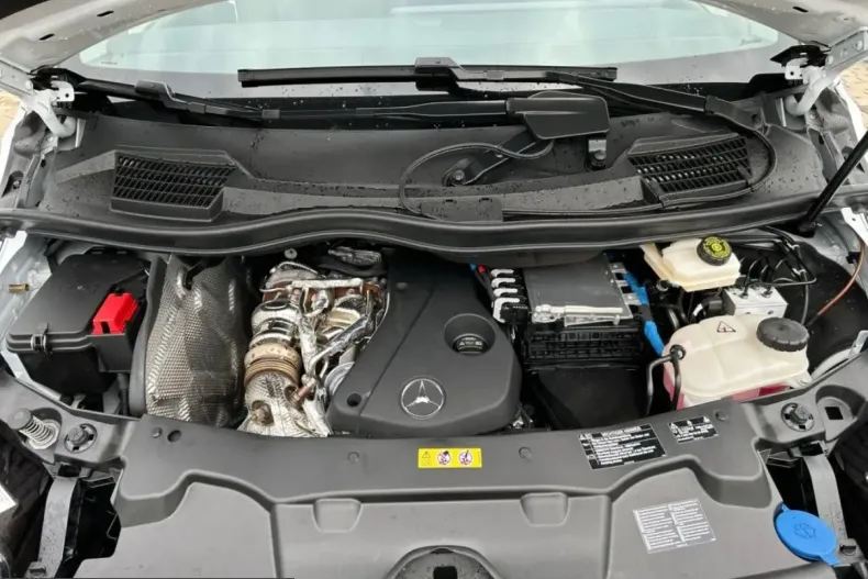 Mercedes-Benz V 300 (Clasa V) din 2025 cu 15.800 km - oferta MER220947 - foto 16