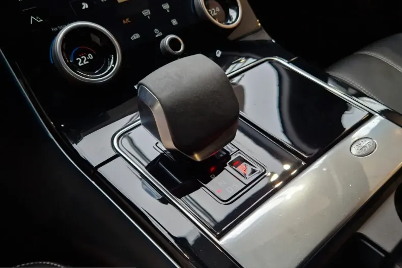 Land Rover Range Rover Velar din 2023 cu 22.000 km - oferta LAN220961 - foto 20