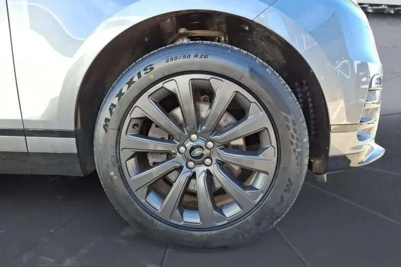 Land Rover Range Rover Velar din 2023 cu 47.371 km - oferta LAN220962 - foto 8