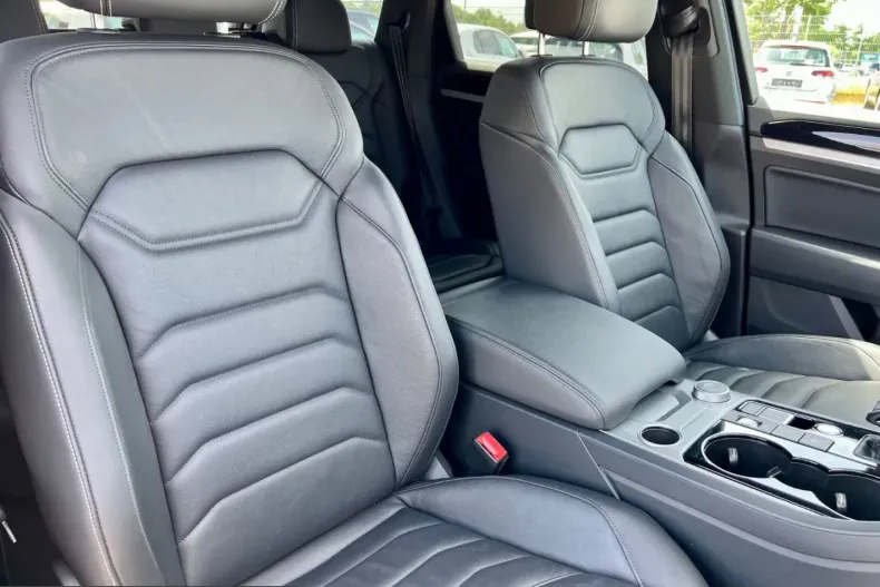 Volkswagen Touareg din 2022 cu 56.819 km - oferta VOL220964 - foto 13