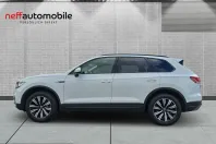 Volkswagen Touareg din 2022 cu 58.800 km - oferta VOL220965 - foto 2
