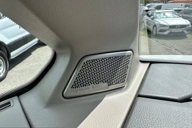 Volkswagen T7 Multivan din 2023 cu 46.000 km - oferta VOL220966 - foto 30