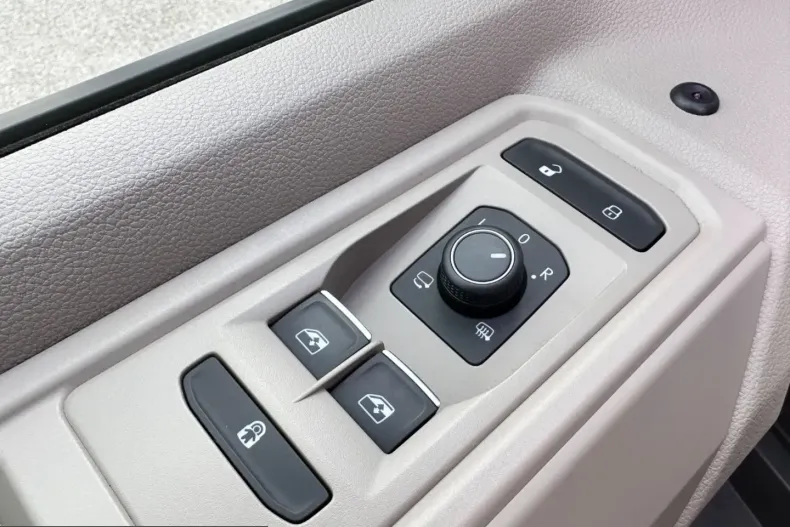 Volkswagen T7 Multivan din 2023 cu 46.000 km - oferta VOL220966 - foto 34