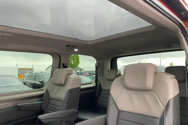 Volkswagen T7 Multivan din 2022 cu 35.900 km - oferta VOL220970 - foto 5
