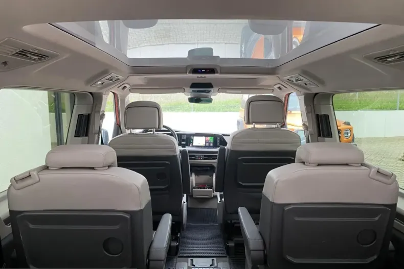 Volkswagen T7 Multivan din 2022 cu 35.900 km - oferta VOL220970 - foto 26