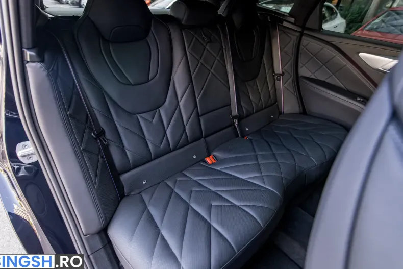 BMW XM (Seria X) din 2024 cu 11.900 km - oferta BMW220973 - foto 16