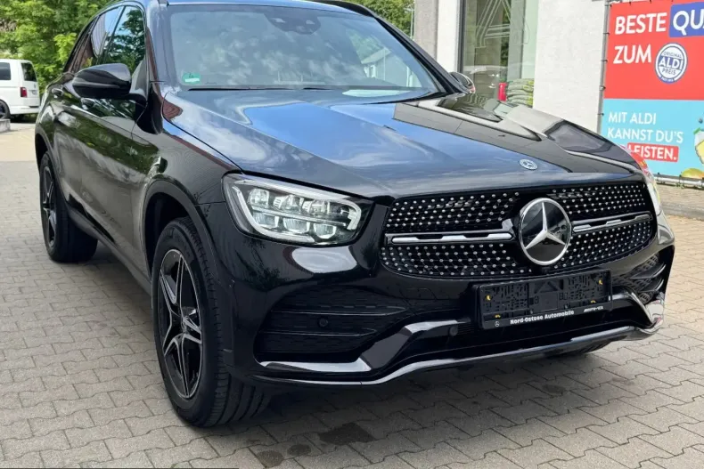 Mercedes-Benz GLC 300 (Clasa GLC) din 2022 cu 20.582 km - oferta MER220976 - foto 2