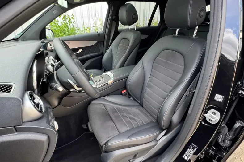 Mercedes-Benz GLC 300 (Clasa GLC) din 2022 cu 20.582 km - oferta MER220976 - foto 9