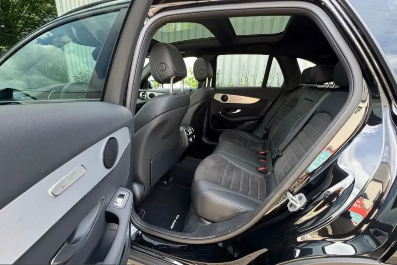 Mercedes-Benz GLC 300 (Clasa GLC) din 2022 cu 20.582 km - oferta MER220976 - foto 16