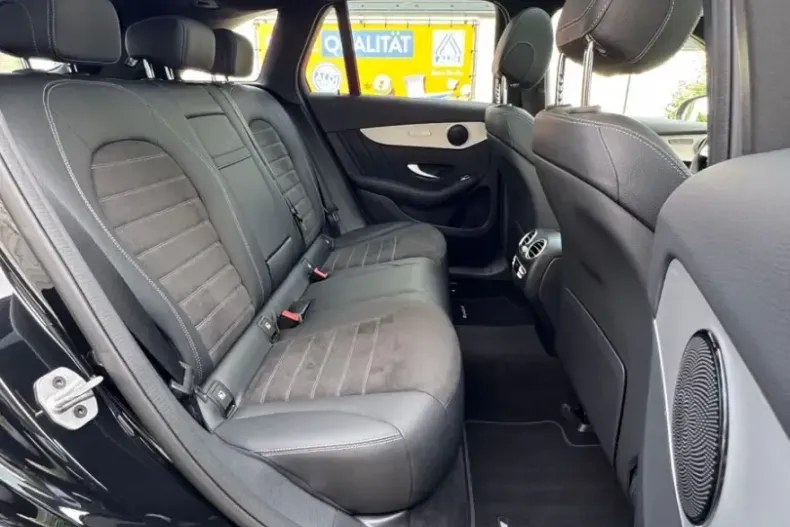 Mercedes-Benz GLC 300 (Clasa GLC) din 2022 cu 20.582 km - oferta MER220976 - foto 25