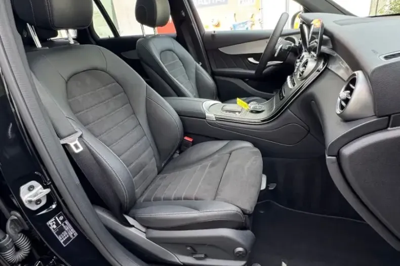 Mercedes-Benz GLC 300 (Clasa GLC) din 2022 cu 20.582 km - oferta MER220976 - foto 27