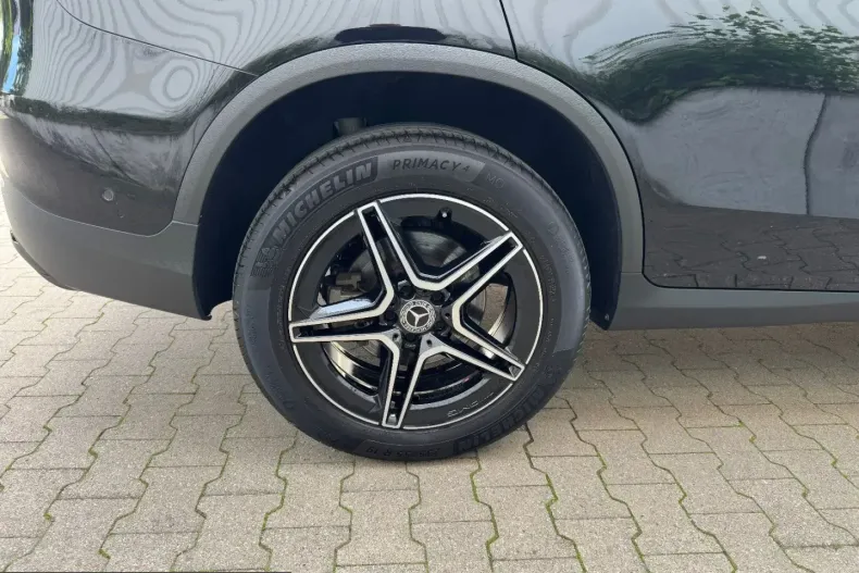 Mercedes-Benz GLC 300 (Clasa GLC) din 2022 cu 20.582 km - oferta MER220976 - foto 34