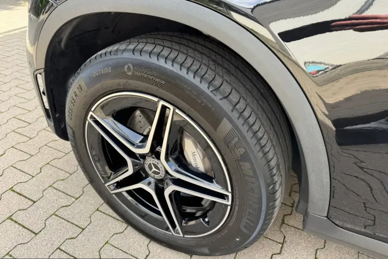 Mercedes-Benz GLC 300 (Clasa GLC) din 2022 cu 20.582 km - oferta MER220976 - foto 36