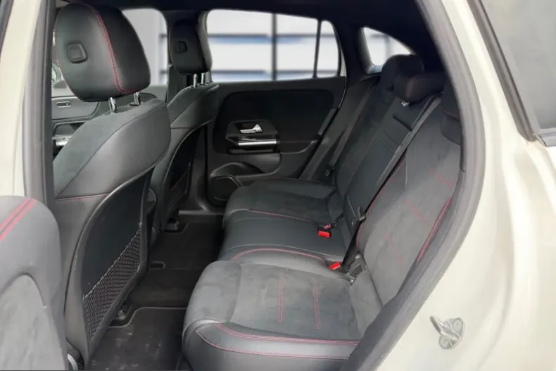 Mercedes-Benz EQA din 2022 cu 62.270 km - oferta MER220977 - foto 6