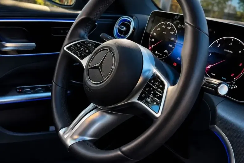 Mercedes-Benz C 220 (Clasa C) din 2022 cu 26.000 km - oferta MER220979 - foto 9