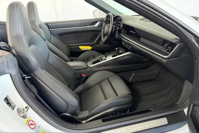 Porsche 992 din 2024 cu 16.900 km - oferta POR220986 - foto 23
