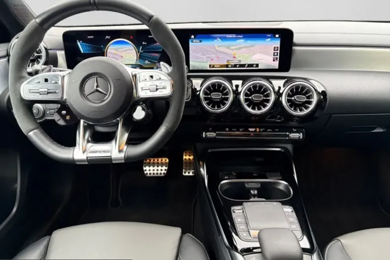 Mercedes-Benz A 45 AMG (Clasa A) din 2022 cu 11.956 km - oferta MER220988 - foto 11