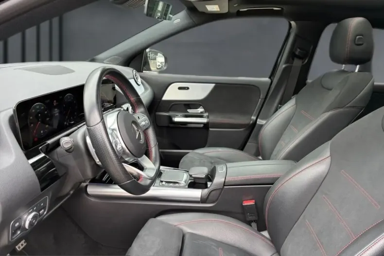 Mercedes-Benz GLA 200 (Clasa GLA) din 2022 cu 37.828 km - oferta MER220992 - foto 5