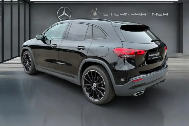 Mercedes-Benz GLA 200 (Clasa GLA) din 2022 cu 37.828 km - oferta MER220992 - foto 7