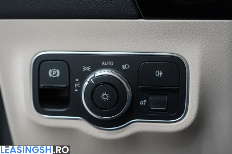 Mercedes-Benz GLA 200 (Clasa GLA) din 2022 cu 38.429 km - oferta MER220997 - foto 19