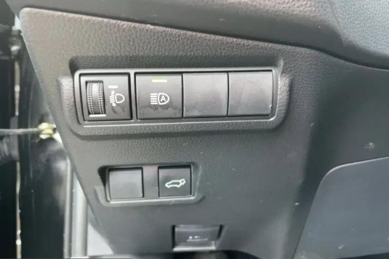 Toyota Corolla Cross din 2022 cu 44.307 km - oferta TOY221002 - foto 13