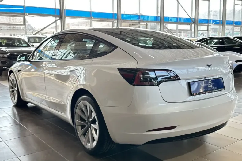 Tesla Model 3 din 2022 cu 51.170 km - oferta TES221006 - foto 4