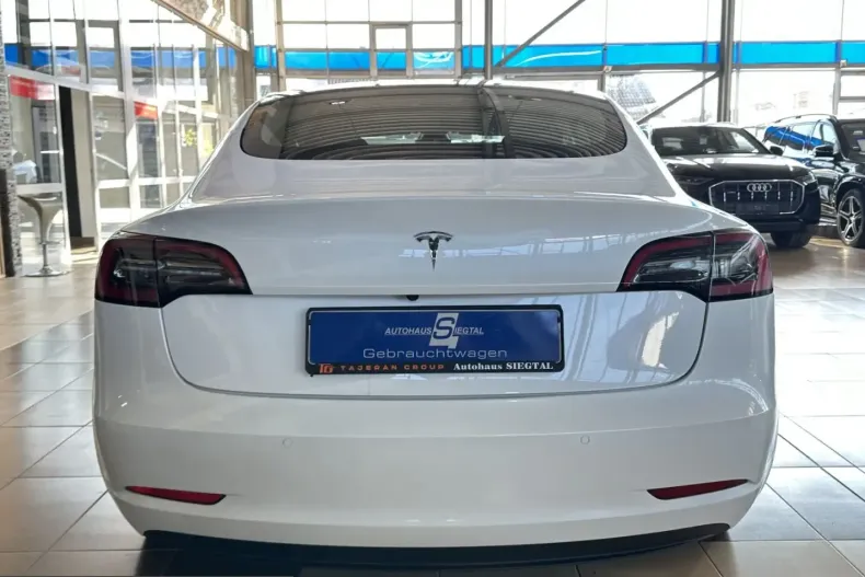 Tesla Model 3 din 2022 cu 51.170 km - oferta TES221006 - foto 5