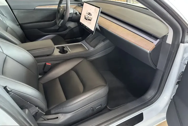 Tesla Model 3 din 2022 cu 51.170 km - oferta TES221006 - foto 16