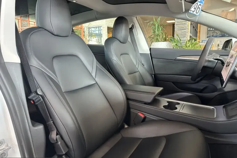Tesla Model 3 din 2022 cu 51.170 km - oferta TES221006 - foto 17