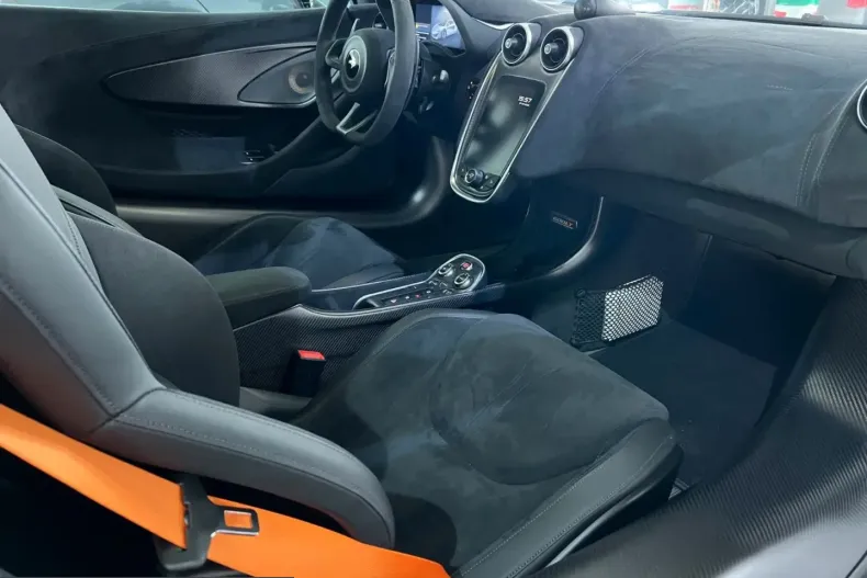 McLaren 600LT din 2021 cu 5.800 km - oferta MCL221012 - foto 10