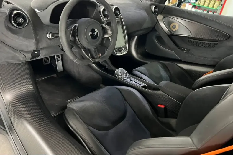 McLaren 600LT din 2021 cu 5.800 km - oferta MCL221012 - foto 11