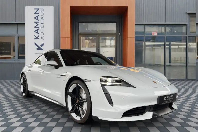 Porsche Taycan din 2022 cu 2.500 km - oferta POR221020 - foto 3