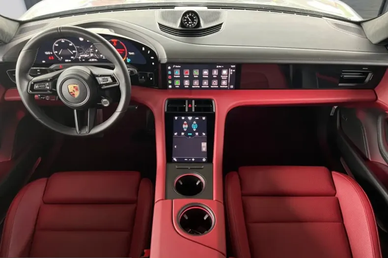 Porsche Taycan din 2022 cu 2.500 km - oferta POR221020 - foto 7