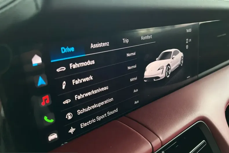 Porsche Taycan din 2022 cu 2.500 km - oferta POR221020 - foto 11
