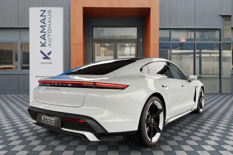 Porsche Taycan din 2022 cu 2.500 km - oferta POR221020 - foto 25